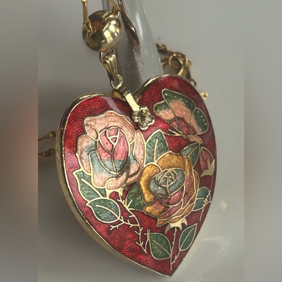 Vintage Cloisonné Heart Pendant Necklace - Picture 2 of 9